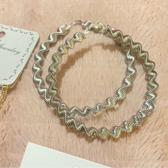 Jewelry Bundle #3 - Picture 5 of 12